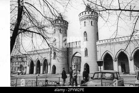 Potsdam Nauener Tor porte de la ville 1991 Square développement. Bâtiment historique. Point de braquage. Photo: MAZ/Christel Köster [traduction automatique] Banque D'Images