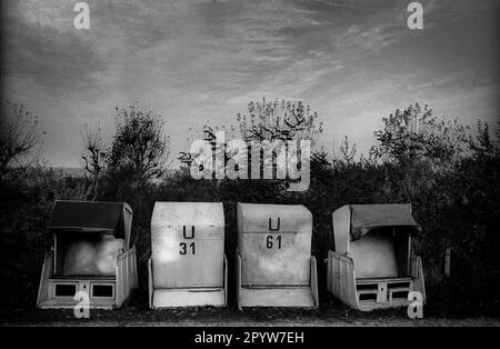 GDR, Binz, 04.11.1988, chaises de plage garées, [traduction automatique] Banque D'Images