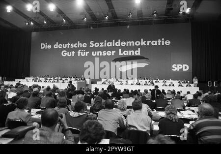 Allemagne, Brême, 28.05.1991. Archive: 27-78-15 SPD Party Congress photo: Uebersicht Parteitag [traduction automatique] Banque D'Images
