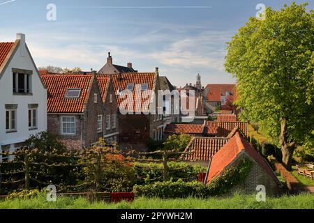 Maisons et toits historiques à Heusden, Brabant Nord, pays-Bas, une ville fortifiée située à 19km loin de Hertogenbosch Banque D'Images