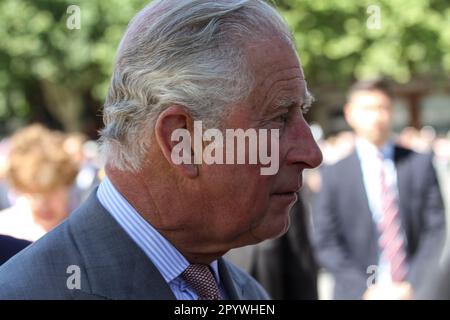 Salisbury, Wiltshire, Royaume-Uni. 18th juin 2018. Le roi Charles III (anciennement Prince Charles) et la reine Consort (anciennement duchesse de Cornwall) se sont rendu à Salisbury en juin 2018, peu après l'incident russe de Spy Novichok. Banque D'Images