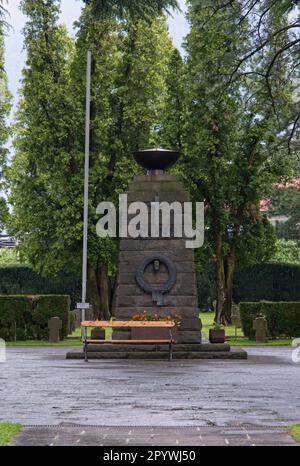 Merano, ItaIy - 29 avr 2023: Austro-hongrois, itaIian et allemand du premier et deuxième cimetière de guerre mondiale à Merano, ItaIy. Jour ensoleillé au printemps. Sélectionnez Banque D'Images