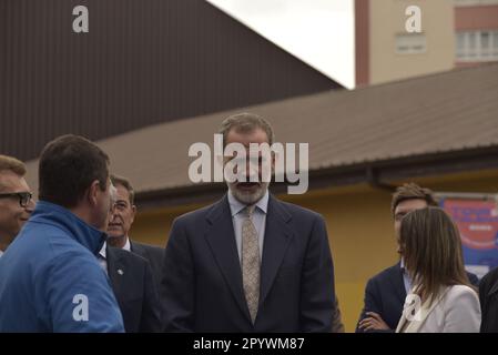 Lugo, Espagne. 5th mai 2023. Le roi Felipe VI d'Espagne, assiste à l'auditorium municipal de Lugo pour le gala de TalentoLugo où il participe à la visite des projets scientifiques et technologiques et où le gagnant de la science et de la technologie est nommé. Credit: Xan Gasalla / Alamy Live News Banque D'Images