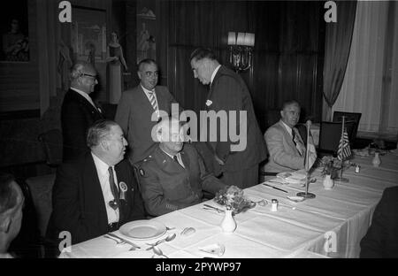 Réunion de la Chambre de commerce américaine (AHK) à l'Hôtel Kempinski à Berlin, octobre 1955. Banque D'Images