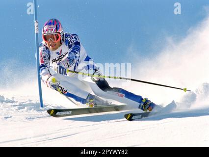 SKI ALPIN SAISON 95/96 Championnats du monde 1996 Sierra Nevada Giant Slalom hommes 13.02.1996 Alberto TOMBA (ITA) PHOTO: WEREK Press Picture Agency xxNOxMODELxRELEASExx [traduction automatique]- AUTRICHE OUT Banque D'Images