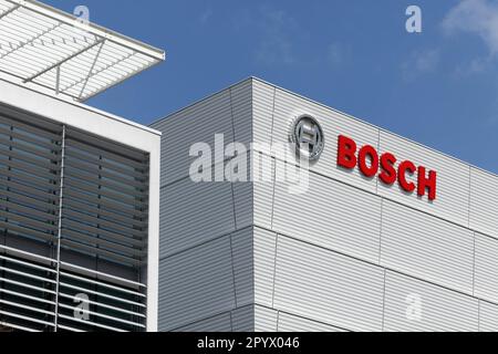 Robert Bosch Semiconductor Manufacturing Dresden GmbH, logo sur le bâtiment, usine de puces, usine de semi-conducteurs, Saxe, Allemagne Banque D'Images