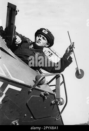 Des véhicules de reconnaissance blindés probablement lors d'une manifestation dans une zone d'entraînement militaire en Allemagne. Photo: Schwahn [traduction automatique] Banque D'Images