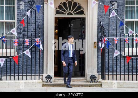 Londres, Royaume-Uni. 5th mai 2023. Le Premier ministre néo-zélandais, Chris Hipkins, donne une interview après sa rencontre avec Rishi Sunak. Crédit : Karl Black/Alay Live News Banque D'Images