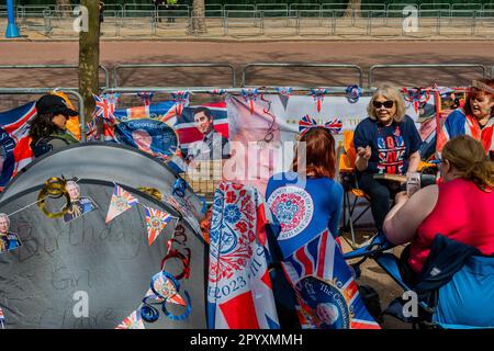 Scènes sur le Mall et les environs de Londres la veille du couronnement de Charles III, vendredi 5 mai 2023 Banque D'Images