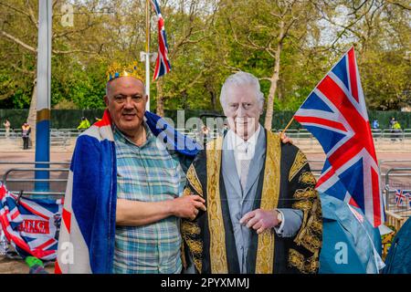 Scènes sur le Mall et les environs de Londres la veille du couronnement de Charles III, vendredi 5 mai 2023 Banque D'Images