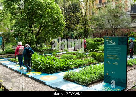 Milan, Italie - 21 mai 2023: Vue de l'installation Walk The Talk - Moving Energy, créé par Italo Rota et CRA-Carlo Ratti Associati pour Eni Banque D'Images