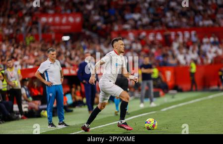 Séville, Espagne. 03rd mai 2023. Séville, Espagne 3 mai 2023 L.Ocampos(5 Sevilla) regarde pendant le match du jour numéro 32 de la ligue Santander entre Sevilla FC et Gérone au stade Sanchez Pizjuan (Lorena Martin/SPP) Credit: SPP Sport Press photo. /Alamy Live News Banque D'Images