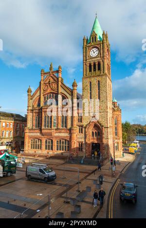 The Guildhall à Derry / Londonderry, Comté de Londonderry, Irlande du Nord, Royaume-Uni Banque D'Images