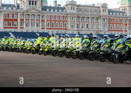 Londres, Royaume-Uni. 05 mai 2023. Un grand nombre de motos de police sur Horse Guards Road pour le couronnement du roi Charles III à Londres. Credit: Waldemar Sikora/Alay Live News Banque D'Images