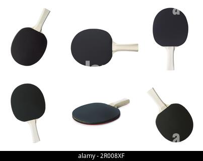 Set avec raquettes de ping-pong sur fond blanc Banque D'Images