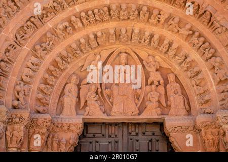 trinidad patenitas en la portada, Iglesia de Santo Domingo, Románico, siglo XII, Soria, Comunidad Autónoma de Castilla, Espagne, Europe Banque D'Images