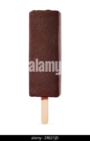 Barre de glace à la popsicle au chocolat isolée sur fond blanc. Banque D'Images