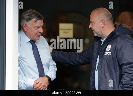 Etihad Stadium, Manchester, Royaume-Uni. 6th mai 2023. Premier League football, Manchester City contre Leeds United ; le Manager de New Leeds United Sam Allardyce sort du tunnel des joueurs lors de l'échauffement avant le match crédit: Action plus Sports/Alamy Live News Banque D'Images