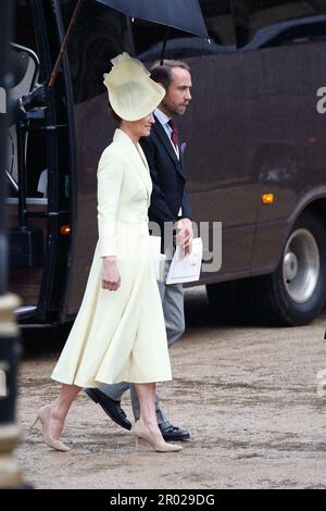 Londres, Royaume-Uni. 06th mai 2023. Pippa Middleton et James Middleton quittent Westminster après la cérémonie de couronnement dans le centre de Londres, au Royaume-Uni, sur 6 mai 2023. Photo de Raphael Lafargue/ABACAPRESS.COM crédit: Abaca Press/Alay Live News Banque D'Images