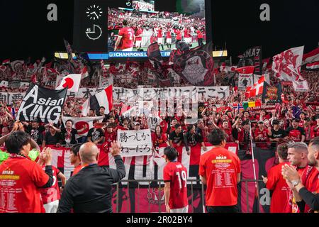Saitama. 6th mai 2023. Les fans fêtent après la finale de 2nd matchs de la Ligue des champions de l'AFC 2022 entre les Reds d'Urawa et Al Hilal au stade Saitama 2002 à Saitama, au Japon, sur 6 mai 2023. Credit: Zhang Xiaoyu/Xinhua/Alay Live News Banque D'Images