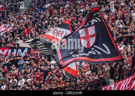 Milan, Italie. 06th mai 2023. AC Milan Supporters pendant la série Un match de football 2022/23 entre AC Milan et SS Lazio au stade San Siro, Milan, Italie sur 06 mai 2023 Credit: Live Media Publishing Group/Alay Live News Banque D'Images