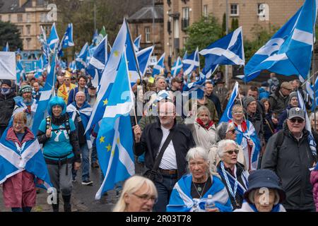 Glasgow, Écosse, Royaume-Uni. 06th mai 2023. « Tout sous une bannière », la marche de l'indépendance écossaise à Glasgow. Credit R.Gass/Alamy Live News Banque D'Images