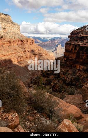 Vue sur Hermit Creek Canyon. Parc national du Grand Canyon, Arizona, États-Unis. Banque D'Images