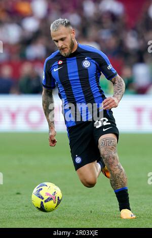 Rome, Italie. 06th mai 2023. Federico DiMarco du FC Internazionale lors de la série Un match entre Roma et Inter Milan au Stadio Olimpico, Rome, Italie, le 6 mai 2023. Credit: Giuseppe Maffia/Alay Live News Banque D'Images