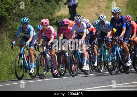 Tarrueza, Espagne, le 06th mai 2023: Le cycliste de l'équipe Movistar Annemiek Van Vleuten gardant un œil sur les premières places pendant la phase 6th de la LaVuelta féminine par Carrefour 2023 entre Castro-Urdiales et Laredo, sur 06 mai 2023, à Tarrueza, Espagne. Credit: Alberto Brevers / Alay Live News Banque D'Images