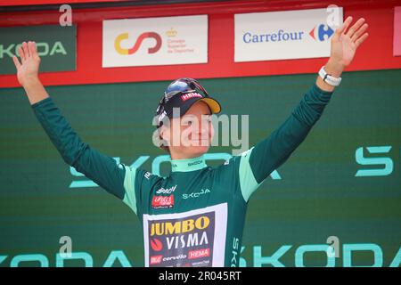 Laredo, Espagne, le 06th mai 2023: La cycliste de l'équipe Jumbo-Visma, Marianne vos avec le maillot vert de la classification de régularité pendant la phase 6th de la LaVuelta féminine par Carrefour 2023 entre Castro-Urdiales et Laredo, sur 06 mai de 2023, à Laredo, Espagne. Credit: Alberto Brevers / Alay Live News Banque D'Images