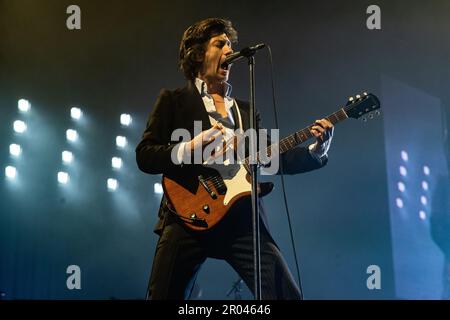 AMSTERDAM – le chanteur et guitariste Alex Turner du groupe rock Arctic Monkeys lors d'un concert au Ziggo Dome. La formation britannique donne deux représentations dans la salle de concert d'Amsterdam. ANP PAUL BERGEN pays-bas - belgique Banque D'Images