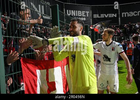 Roeselare, Belgique. 06th mai 2023. Les joueurs de Rwdm célèbrent après avoir remporté un match de football entre le Club NXT (Club Brugge U23) et le RWD Molenbeek, samedi 06 mai 2023 à Roeselare, le 9 (sur 10) des matchs de promotion de la 2022-2023 'Challenger Pro League' 1B deuxième division du championnat belge. PHOTO DE BELGA DAVID STOCKMAN crédit: Belga News Agency/Alay Live News Banque D'Images