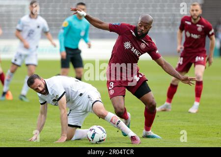 ©PHOTOPQR/LE DAUPHINE/Grégory YETCHMENIZA ; Annecy ; 06/05/2023 ; Gregory Yetchmeniza / LE DAUPHINE LIBERE / Photopqr ANNECY (HAUTE-SAVOIE) LE 6 MAI 2023 FOOTBALL / LIGUE 2 / FC ANNECY - DIJON sur notre photo : Arnold Temanfo Banque D'Images