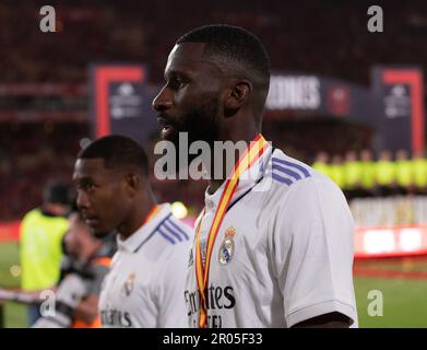 6th mai 2023 ; Stade de la Cartuja, Séville, Espagne, finale espagnole de football de Copa del Rey, Real Madrid versus Osasuna ; Rudiger célèbre son équipe qui remporte le titre Banque D'Images