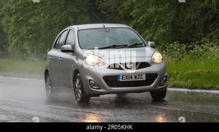 Stony Stratford, Bucks, Royaume-Uni - 6 mai 2023. 2014 ARGENT NISSAN MICRA ACENTA Banque D'Images