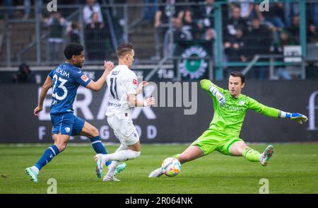 Moenchengladbach, Allemagne. 06th mai 2023. Hannes Wolf (BMG), Torwart Manuel Riemann (Bochum), Saidy Janko (Bochum) Borussia Mönchengladbach - VfL Bo Banque D'Images