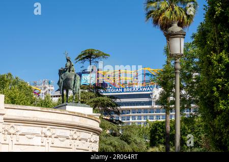 CADIX, ESPAGNE - 30 AVRIL 2023 : bateau de croisière à Cadix, Espagne sur 30 avril 2023 Banque D'Images