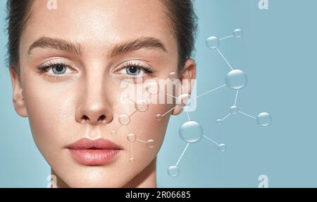 Portrait de beauté de jeune femme caucasienne avec une peau du visage saine hydratant sa peau du visage avec des gouttes d'eau. Concept de procédures cosmétiques pour Banque D'Images