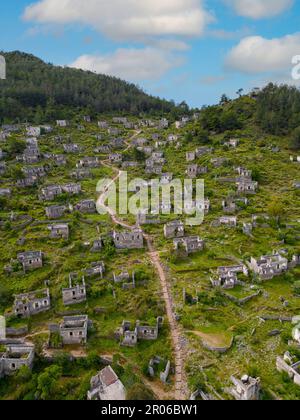 Vue aérienne de l'ancien village de Kayakoy Banque D'Images