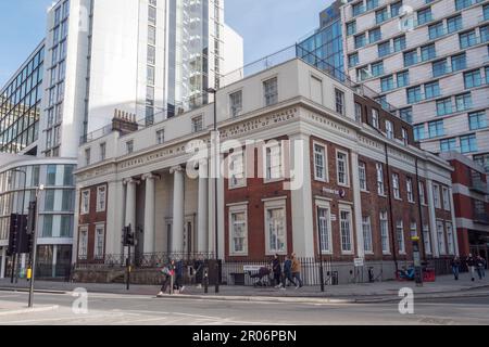 Le General Ling-In Hospital (aujourd'hui un hôtel Premier Inn) a été l'un des premiers hôpitaux de maternité fondés en 1767, dans le centre de Londres, au Royaume-Uni. Banque D'Images