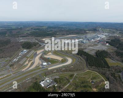 Nurburg, 10th avril 2023, Allemagne. Le Nurburgring est un complexe de sports mécaniques d'une capacité de 150 000 personnes situé dans la ville de Nurburg, en Rhénanie Banque D'Images