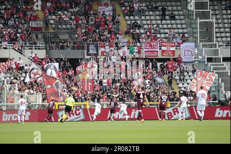 Turin, Italie. 07th mai 2023. Les fans de l'AC Monza lors de la série A italienne, match de football entre le Torino FC et l'AC Monza le 07 mai au Stadio Olimpico Grande Torino, Turin, Italie. Photo Nderim Kaceli crédit: Live Media Publishing Group/Alay Live News Banque D'Images