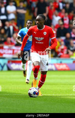 Oakwell Stadium, Barnsley, Angleterre - 7th mai 2023 Devante Cole (44) de Barnsley - pendant le jeu Barnsley v Peterborough United, Sky Bet League One, 2022/23, Oakwell Stadium, Barnsley, Angleterre - 7th mai 2023 crédit: Arthur Haigh/WhiteRosePhotos/Alamy Live News Banque D'Images