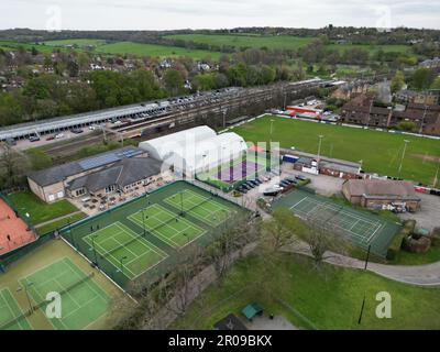 Berkhamsted courts de tennis Hertfordshire, Royaume-Uni vue aérienne de drone Banque D'Images