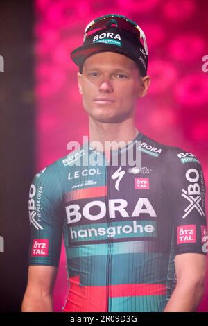 Aleksandr Vlasov de Russie - BORA - Hansgrohe vu pendant le 106th Giro d'Italia 2023. La cérémonie ouverte de la présentation de l'équipe pour 106th Giro d'Italia 2023, à Pescara - Italie Banque D'Images