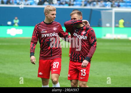 Saint-Pétersbourg, Russie. 07th mai 2023. Daniil Zorin (No.87), Maciej Rybus (No.13) de Spartak en action pendant le match de football de la première Ligue russe entre Zenit Saint-Pétersbourg et Spartak Moscou à Gazprom Arena. Zenit 3:2 Spartak. Crédit : SOPA Images Limited/Alamy Live News Banque D'Images