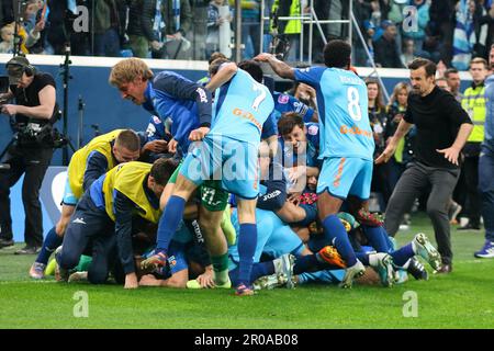 Saint-Pétersbourg, Russie. 07th mai 2023. Les joueurs de Zenit en action pendant le match de football de la première Ligue russe entre Zenit Saint-Pétersbourg et Spartak Moscou à Gazprom Arena. Zenit 3:2 Spartak. (Photo de Maksim Konstantinov/SOPA Images/Sipa USA) crédit: SIPA USA/Alay Live News Banque D'Images