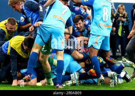 Saint-Pétersbourg, Russie. 07th mai 2023. Les joueurs de Zenit en action pendant le match de football de la première Ligue russe entre Zenit Saint-Pétersbourg et Spartak Moscou à Gazprom Arena. Zenit 3:2 Spartak. (Photo de Maksim Konstantinov/SOPA Images/Sipa USA) crédit: SIPA USA/Alay Live News Banque D'Images