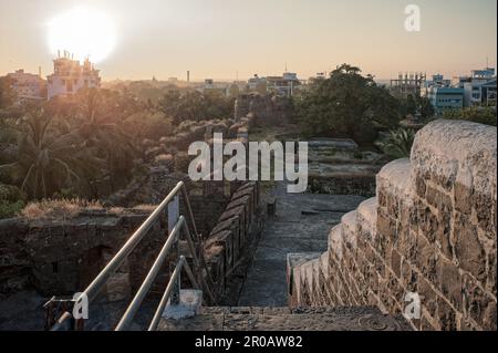 11 20 2013 ensemble de soleil de Solapur Bhuikot Killa fort Solapur Maharashtra Inde Asie. Banque D'Images