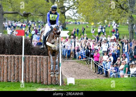 William Levett dans la circonscription de Huberthus AC dans le Cross Country au Badminton Horse Trials à Badminton, Gloucester, Royaume-Uni, le 7 mai 2023. Photo de Phil Hutchinson. Utilisation éditoriale uniquement, licence requise pour une utilisation commerciale. Aucune utilisation dans les Paris, les jeux ou les publications d'un seul club/ligue/joueur. Crédit : UK Sports pics Ltd/Alay Live News Banque D'Images